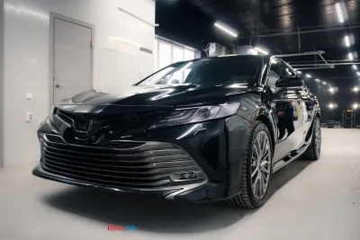 Toyota Camry — фото автомобиля