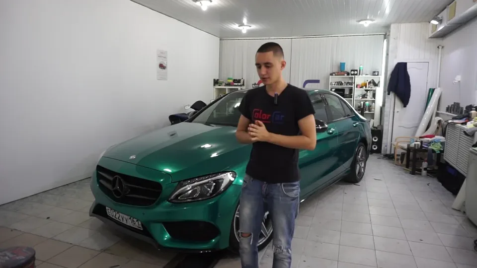 Mercedes C — изумрудный винил