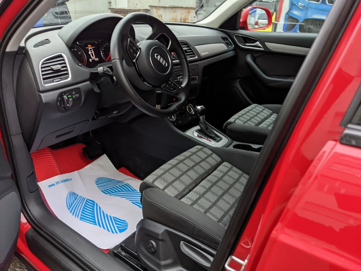 Салон Audi Q3 после химчистки