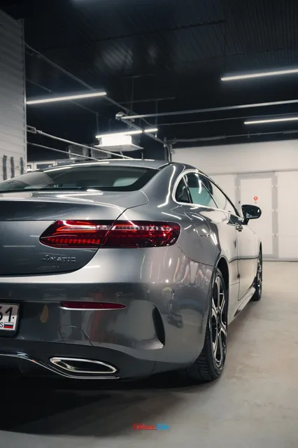 Mercedes-Benz E Coupe — Кварцевая мойка и уход за кожей