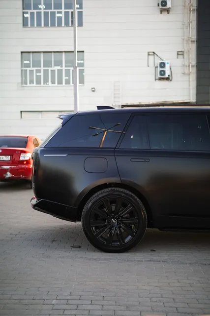 Land Rover Range Rover — Полная оклейка сатиновым полиуретаном, кадр 12