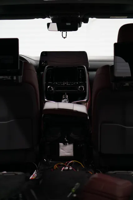 Lexus LX 570 — Химчистка салона, кадр 4