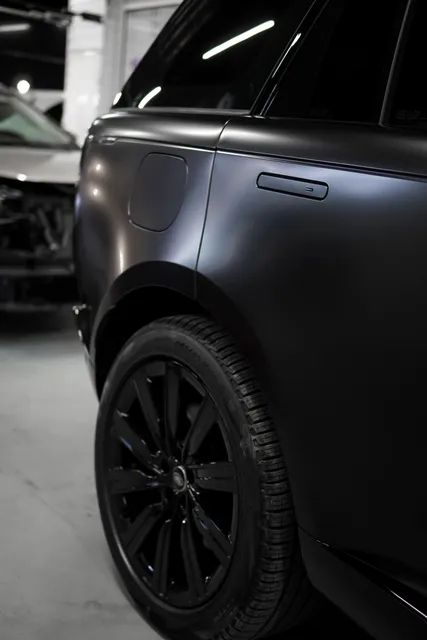 Land Rover Range Rover — Полная оклейка сатиновым полиуретаном, кадр 2