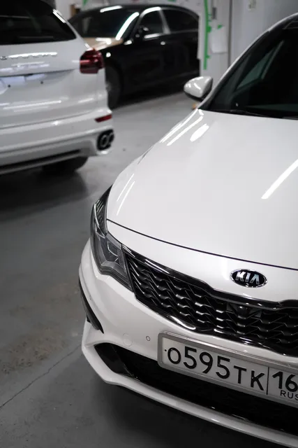 Kia Optima — Полировка и уход за подкапотным пространством, кадр 13