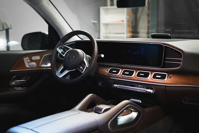 Mercedes-Benz S-Class — Регулярный уход за матовым кузовом, кадр 6