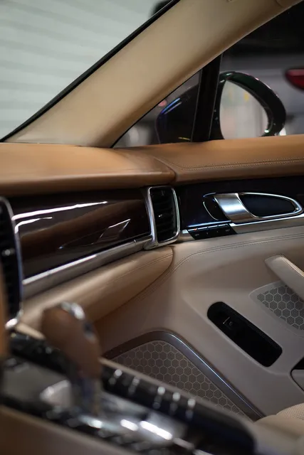 Porsche Panamera Turbo — Химчистка салона, кадр 8