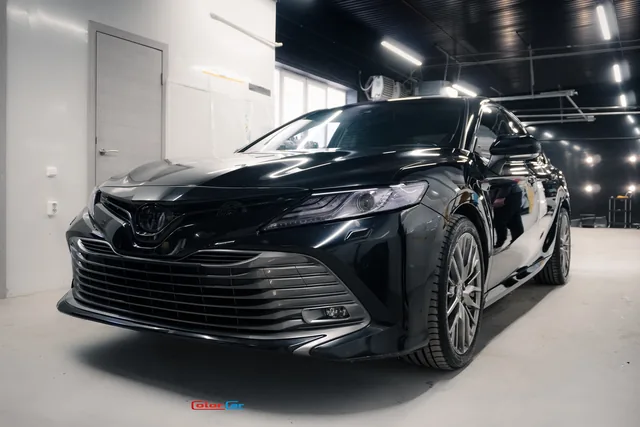 Toyota Camry — фото автомобиля, кадр 2