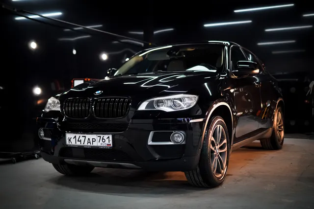 BMW X6 — Полировка чёрного кузова
