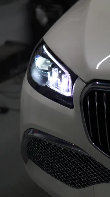 Mercedes-Benz GLS Maybach — Регулярный уход, кадр 12