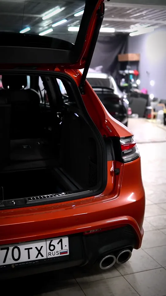 Porsche Macan — Регулярный уход и подкапотное пространство