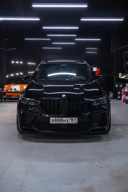 BMW X6 M — Регулярный уход за оклеенным кузовом, кадр 4