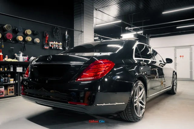 Mercedes-Benz S-Class — фото автомобиля, кадр 2