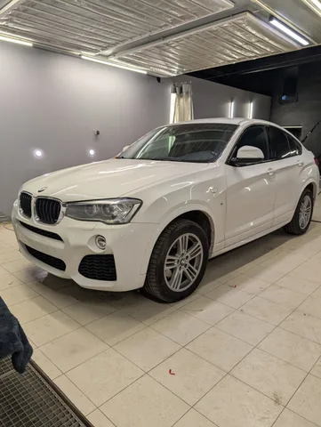 Исходный белый кузов BMW X4 до смены цвета, кадр 5