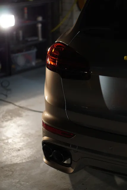 Porsche Cayenne GTS — Полировка, керамика и защита глянцевых элементов, кадр 6