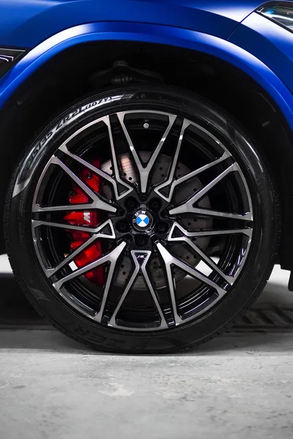 BMW X6 M — Полная оклейка матовым полиуретаном Llumar, кадр 11