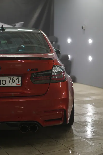 BMW M3 — Регулярный уход, кадр 10