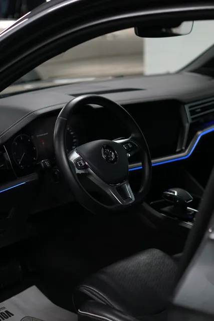 Volkswagen Touareg — Защита передней части и зон контакта, кадр 4