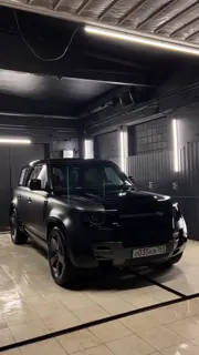 Land Rover Defender — Оклейка матовым полиуретаном Llumar, кадр 1