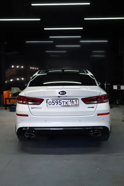 Kia Optima — Полировка и уход за подкапотным пространством, кадр 3