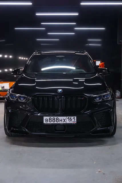 BMW X6 M — Регулярный уход за оклеенным кузовом, кадр 3