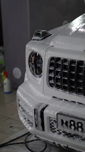 Mercedes-Benz G 63 AMG — Регулярный уход, кадр 1