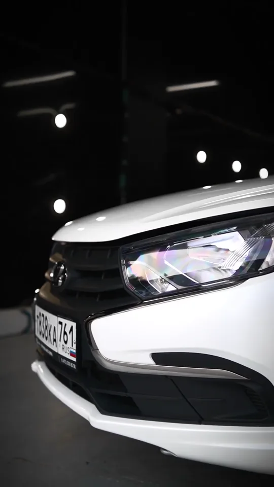 Lada Granta — Глянцевый перламутр Oracal 970