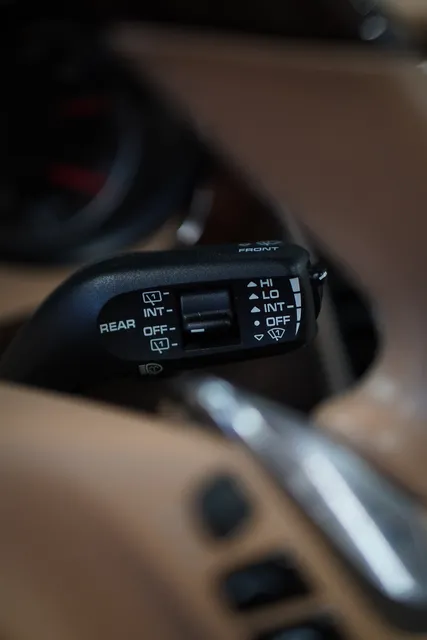 Porsche Panamera Turbo — Химчистка салона, кадр 3