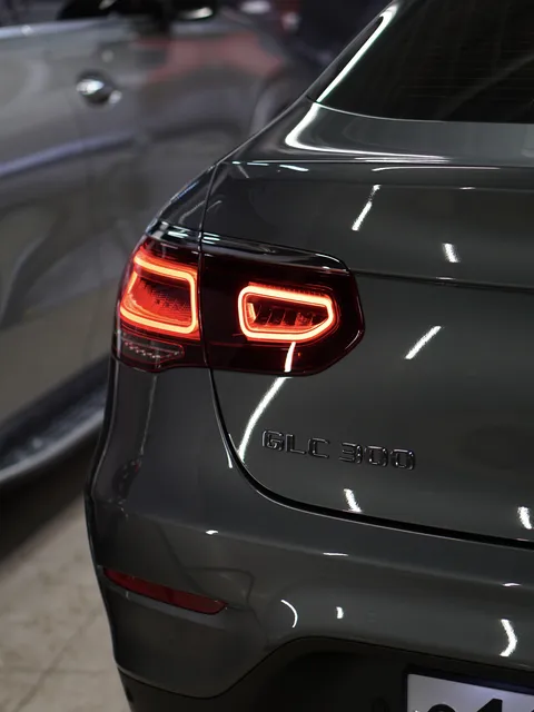 Mercedes-Benz GLC 300 — Регулярный уход, кадр 3