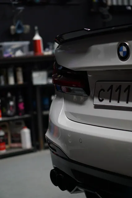 BMW 5 Series — Полировка, керамика и тонирование оптики, кадр 10