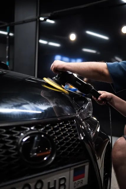 Lexus IS 200t — Мойка и полировка кузова, кадр 11