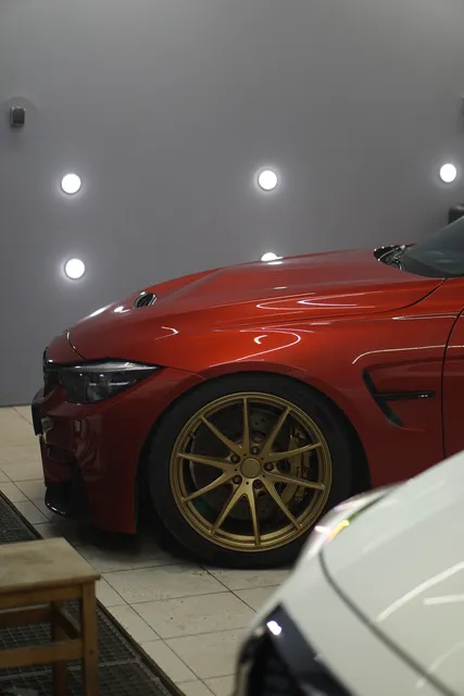 BMW M3 — Регулярный уход, кадр 3