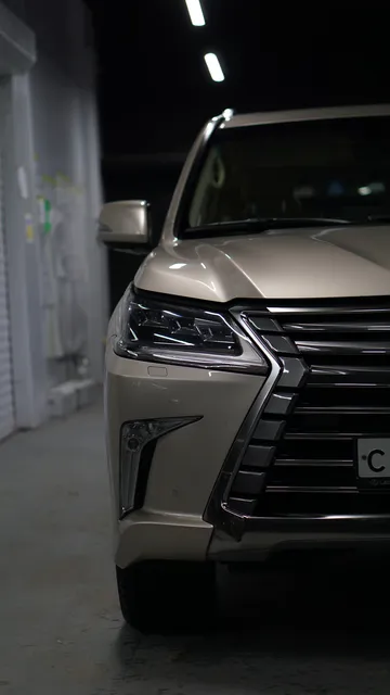 Lexus LX 570 — Химчистка салона, кадр 1