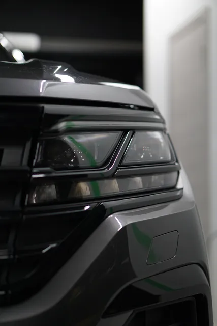 Volkswagen Touareg — Защита передней части и зон контакта, кадр 6