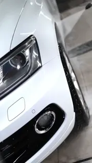 Audi Q5 — Детейлинг-мойка белого кузова, кадр 1