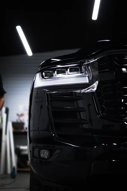 BMW X6 — Регулярный уход за сатиновой плёнкой, кадр 2