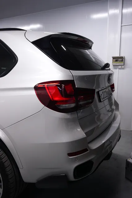 BMW X5 — Регулярный уход, кадр 6