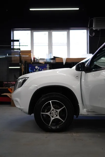 Nissan Terrano — Химчистка салона и полировка, кадр 5