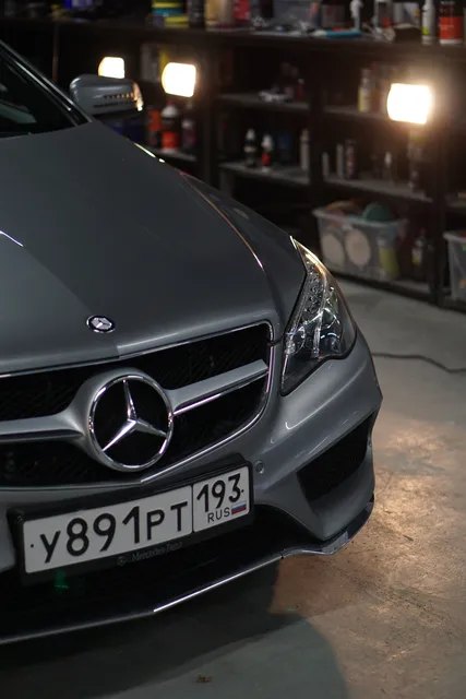 Mercedes-Benz E 250 Coupe — Детейлинг-комплекс: лёгкая полировка и керамика, кадр 13