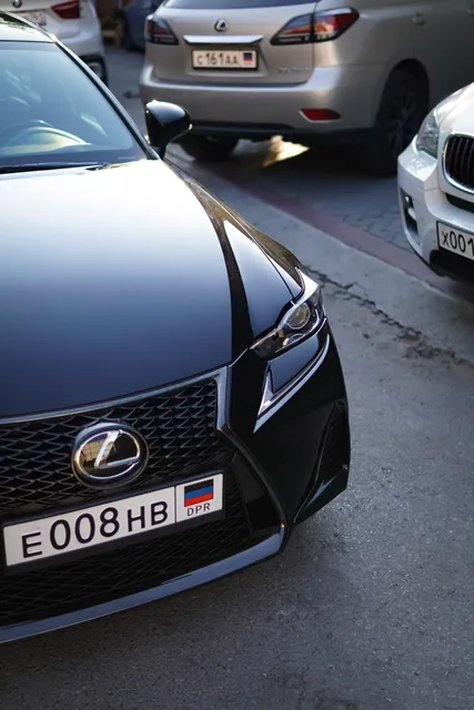 Lexus IS 200t — Мойка и полировка кузова, кадр 13
