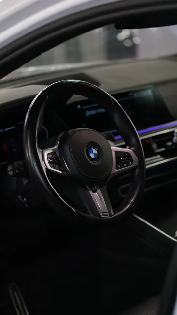 BMW X6 M50d — Химчистка салона, кадр 3