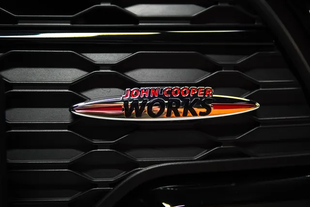 Mini John Cooper Works — Полиуретан и керамика для PPF, кадр 15