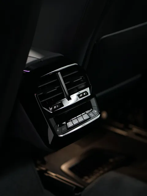 BMW iX — Полировка и керамическое покрытие, кадр 5