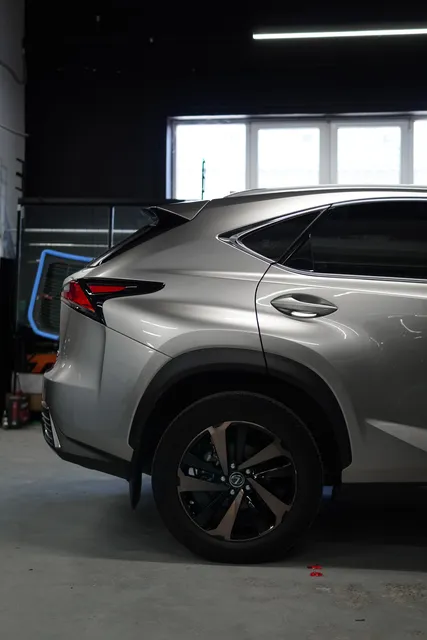 Lexus NX 200 — Полировка и керамическое покрытие, кадр 3