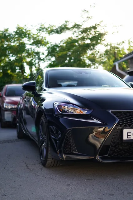 Lexus IS 200t — Мойка и полировка кузова, кадр 12