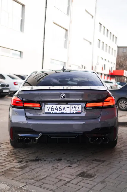 BMW 5 Series — Регулярный уход, кадр 5