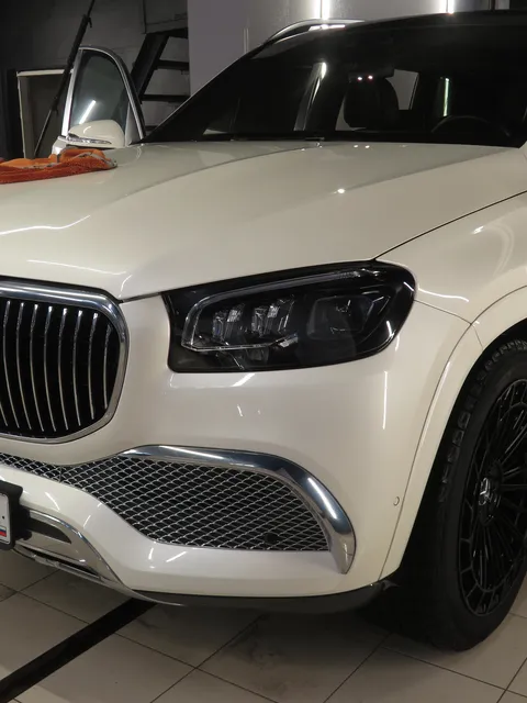 Mercedes-Benz GLS Maybach — Регулярный уход, кадр 6