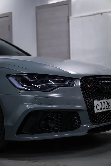Audi RS 6 — Винил Oracal и сатиновая защита передней части, кадр 2