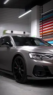 Audi S8 — Сатиновая защитная оклейка, кадр 1