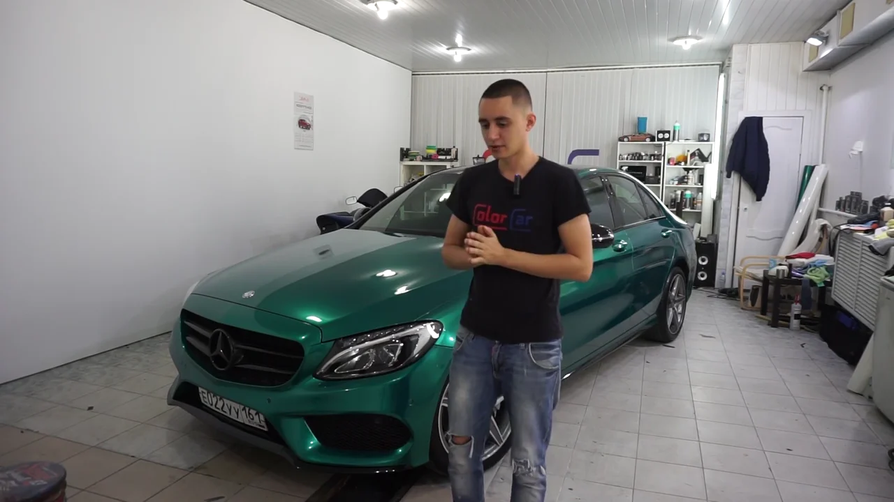Mercedes-Benz C-Class — изумрудный винил, процесс оклейки и результат, кадр 1